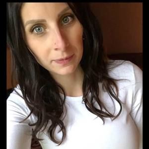 Meet your Posher, Leah